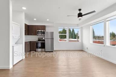 Main picture of 9917 NE 13th Ave