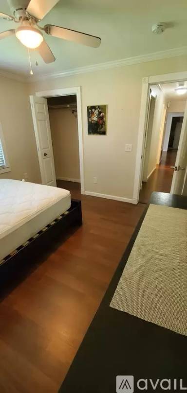 Main picture of 916 Oregano Ct SE