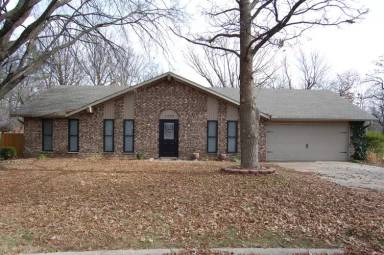Main picture of 1709 S 15th St