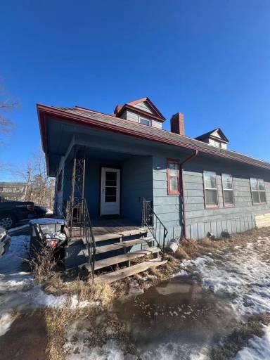 Main picture of 1710 1/2 Carver Ave