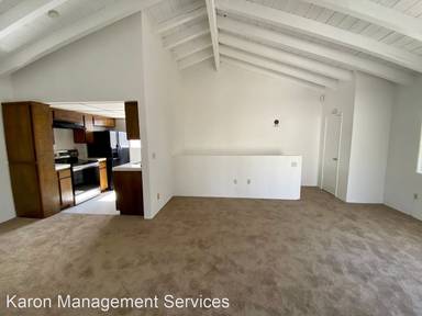 Main picture of 2000 Huntington Ln