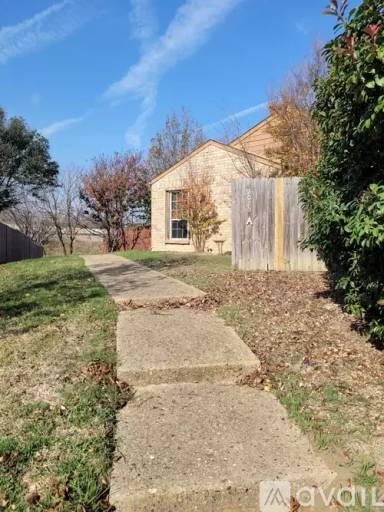 Main picture of 2025 Springwood Pl