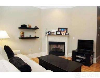 Main picture of 97 E Brookline St