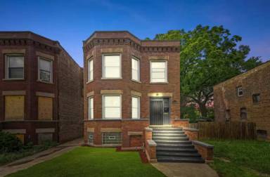 Main picture of 7548 S Harvard Ave