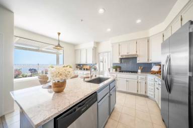 Main picture of 2283 Rock View Gln