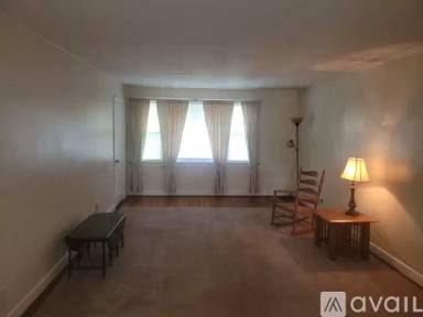 Main picture of 1500 Meads Rd