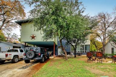 Main picture of 616 W 35th St
