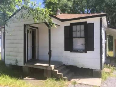 Main picture of 1111 S 3rd St