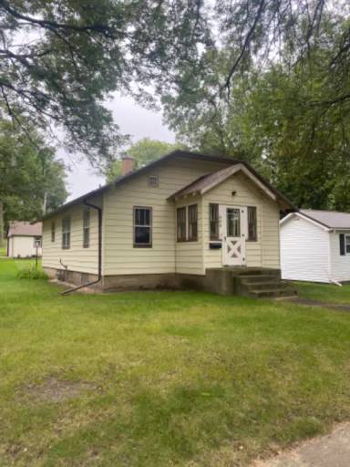 Main picture of 305 5th Ave