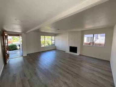 Main picture of 5744 Snowden Ave