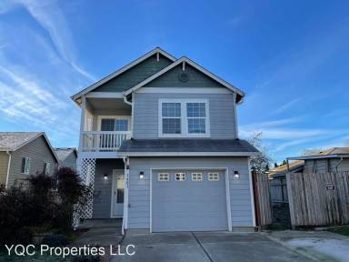 Main picture of 5401 NE 73rd Ave