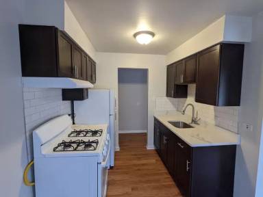 Main picture of 495-525 Madison Ave Apartments