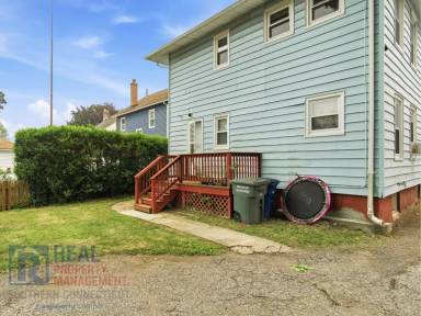 Main picture of 92 Aldine Ave