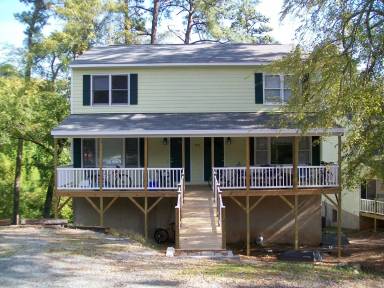Main picture of 703A Edwards St