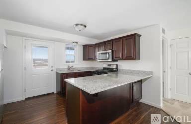 Main picture of 270 Oakridge Dr