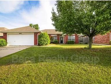 Main picture of 6000 SE 86th St