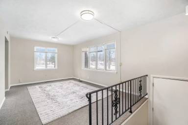 Main picture of 6133 King Hwy