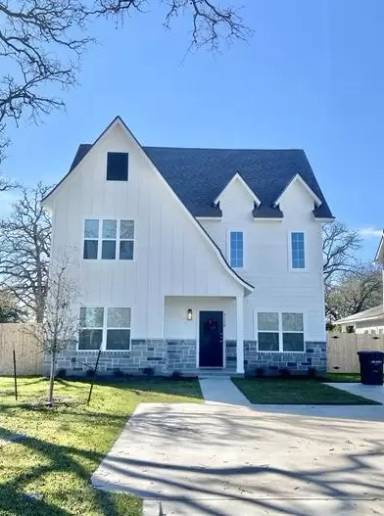 Main picture of 3106 Green St