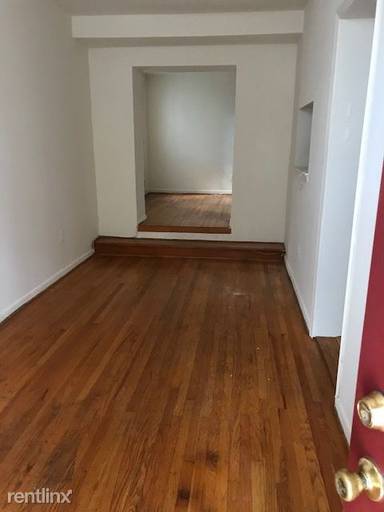 Main picture of 1935 Rodman St