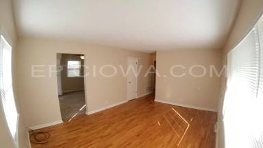 Main picture of 3300 Bowling St SW