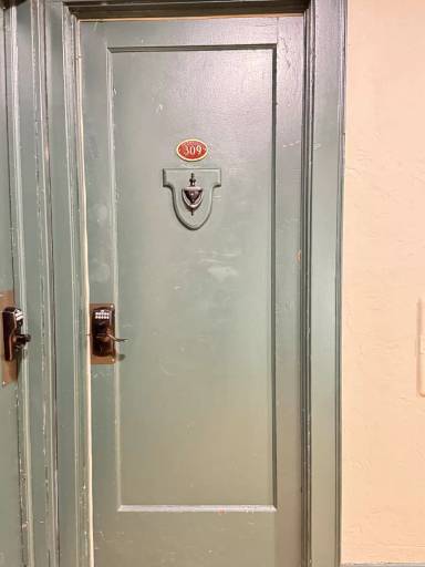 Main picture of The Huntley
