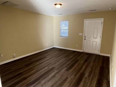 Main picture of 6130 Sid Crane Dr