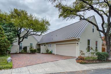 Main picture of 11 Campden Ct