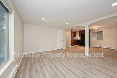 Main picture of 2607 N Lancaster Dr