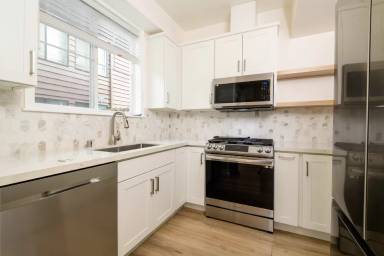 Main picture of 10547 Midvale Ave N