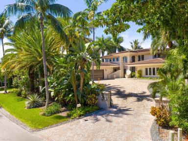 Main picture of 6816 Sunrise Dr