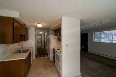 Main picture of 2949 State Farm Rd