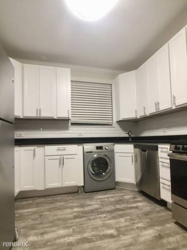 Main picture of 329 Kedzie St