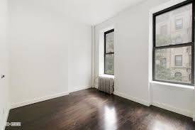 Main picture of 219 E 89th St