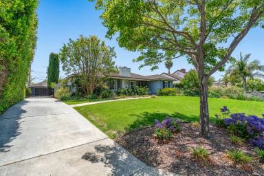 Main picture of 2850 Devonport Rd