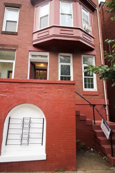Main picture of 103 W 29th St