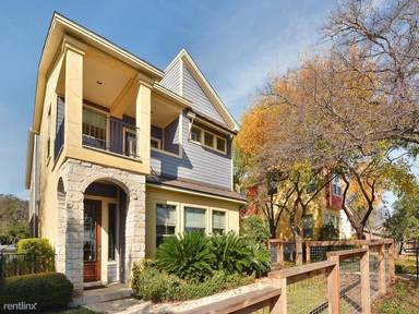 Main picture of 700 Meriden Ln