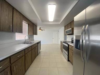 Main picture of 280 E Lake Ave