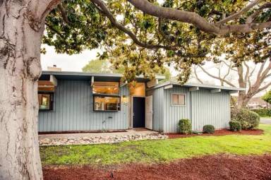 Main picture of 828 Sutter Ave