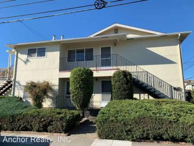 Main picture of 101 W 38th Ave