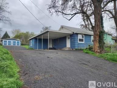 Main picture of 1591 Elm St