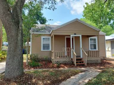 Main picture of 214 Hunter St