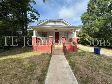 Main picture of 526 Chandler St