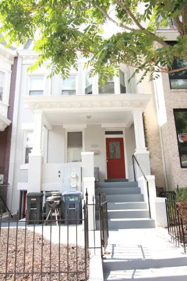 Main picture of 1422 Meridian Pl NW