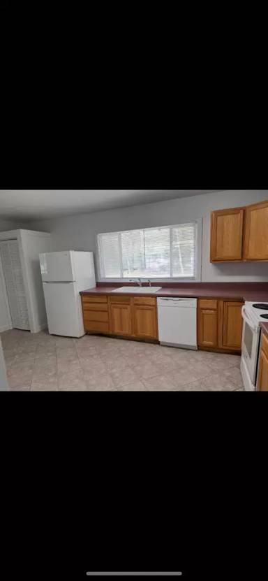 Main picture of 211 Martisa Rd NW