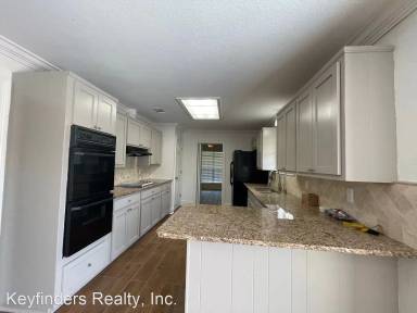 Main picture of 5016 Five Forks Dr