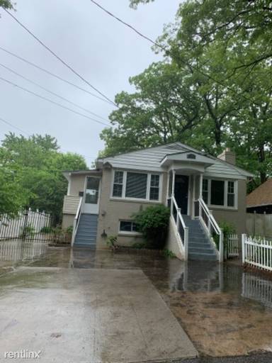Main picture of 1710 N Pollard St