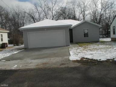Main picture of 2032 N Roosevelt Ave