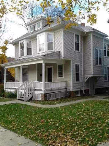 Main picture of 608 W Elm St
