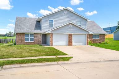 Main picture of 2507 Carnation Dr