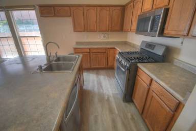 Main picture of 908 Tumulus Dr NW